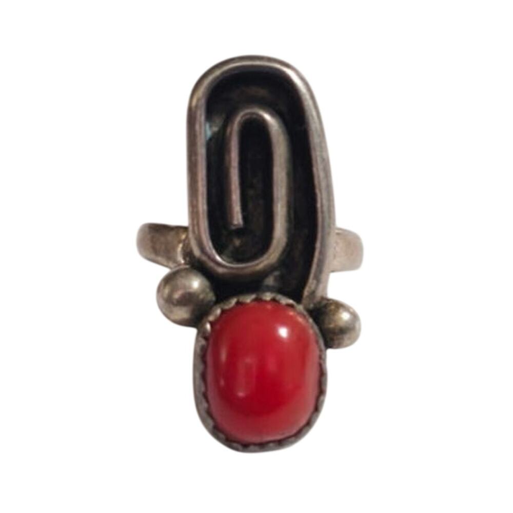 Vintage Lorenzo Tortalita Kewa Sterling Silver Deep Red Coral Ring Size 3.5